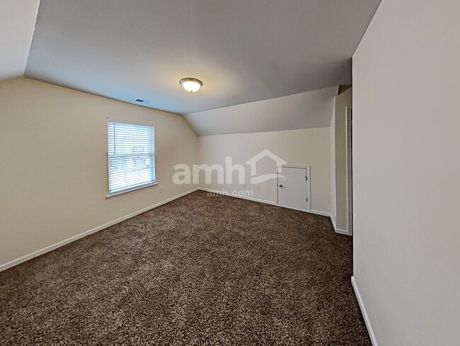 Building Photo - 4158 Elderberry Dr