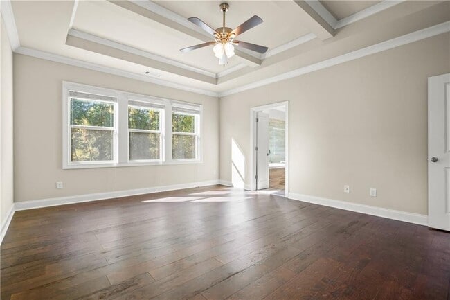 Building Photo - 710 Deer Holw Trce