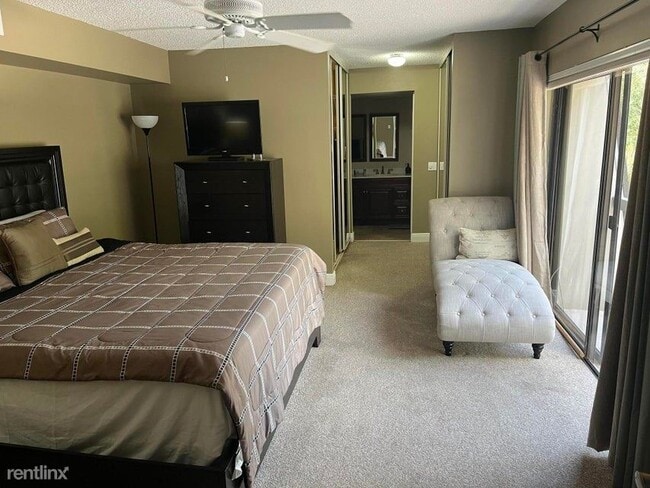 Building Photo - 3 br, 2.5 bath House - 1503 15th Ter # 1503