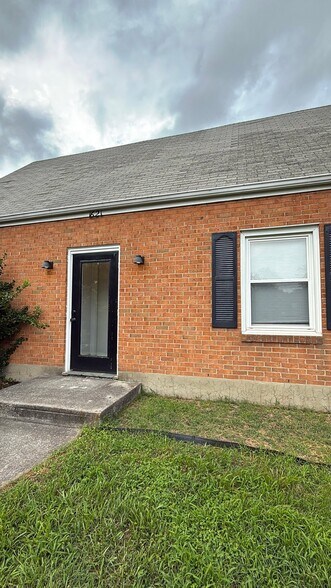 Building Photo - 1621 Brandon Ave SW