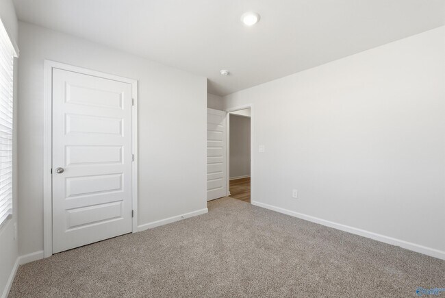 Building Photo - 9943 Sequoyah Cv Dr SE