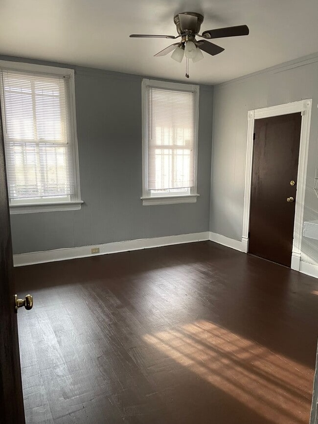 Building Photo - Nice 1 bedroom, 1 bath rental on Coming St...