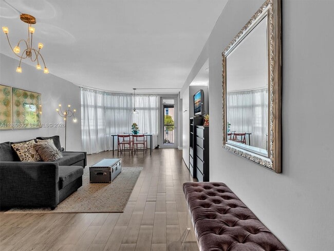 Building Photo - 3375 N Country Club Dr