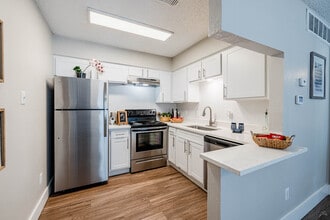 Building Photo - Parks at Treepoint