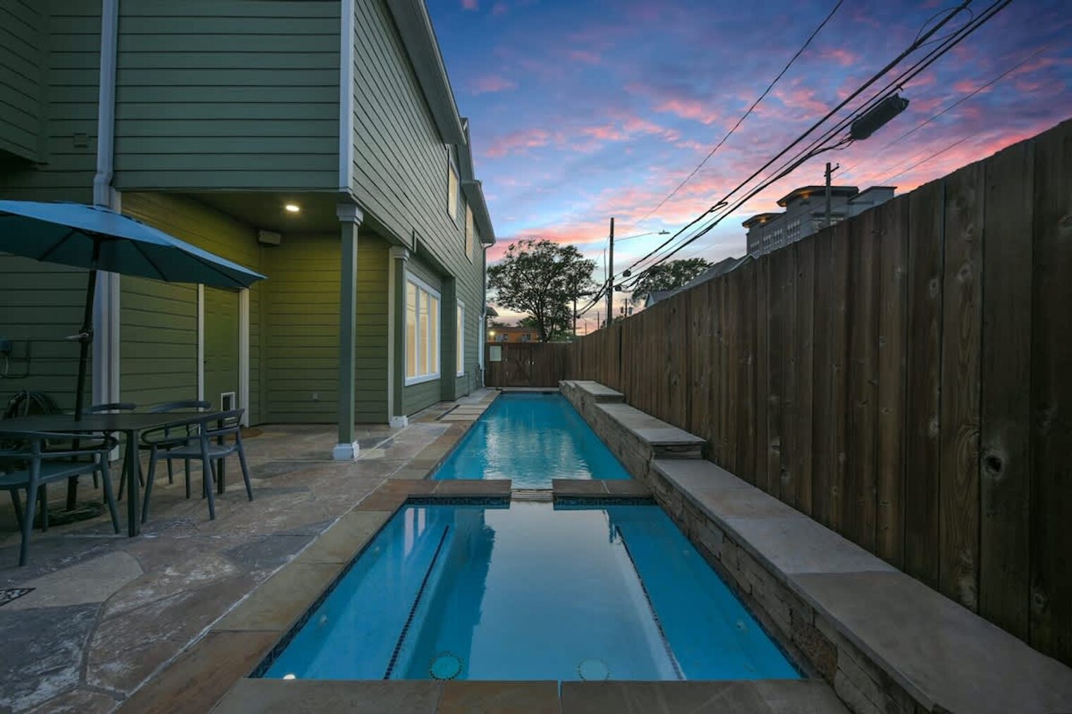 Building Photo - 1352 Dorothy St