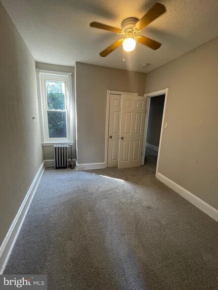 Building Photo - 131 Hansberry St