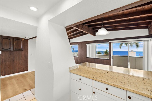 Building Photo - 415 Monterey Ln