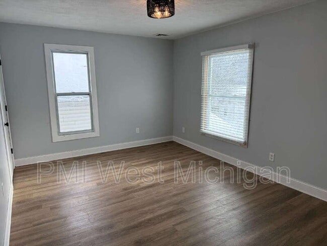 Building Photo - 1317 Morgan St NW