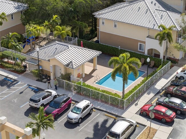 Building Photo - 4645 SW 75th Way