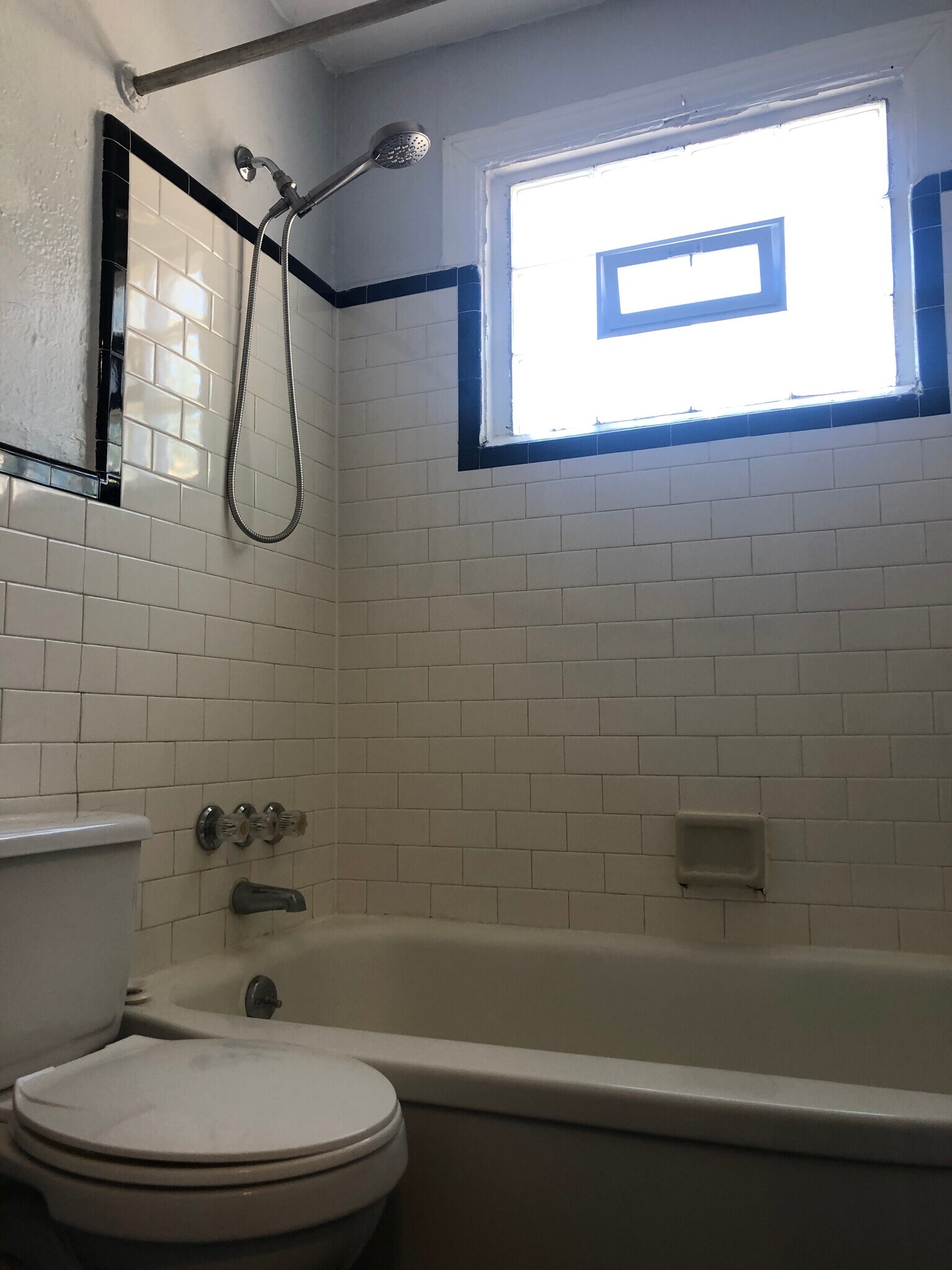 Building Photo - 669 Englewood Avenue