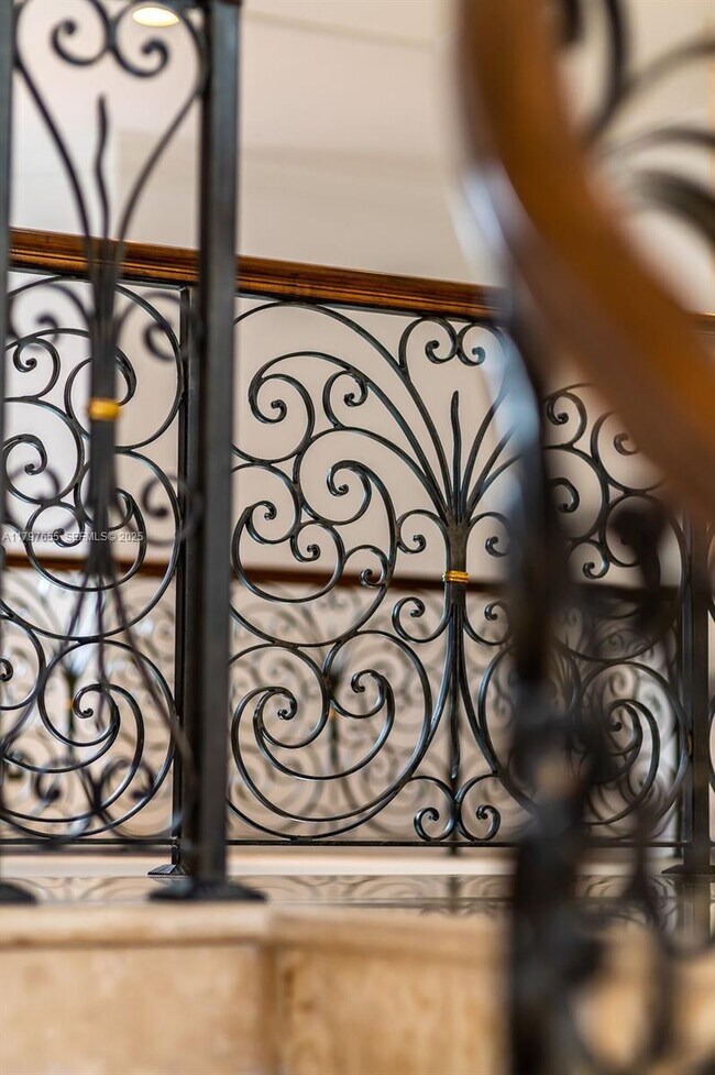 Building Photo - 1309 Middle River Dr