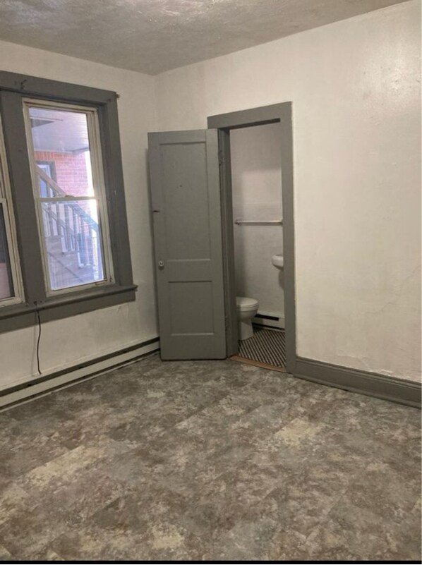 Building Photo - 686 Rutherford Ave