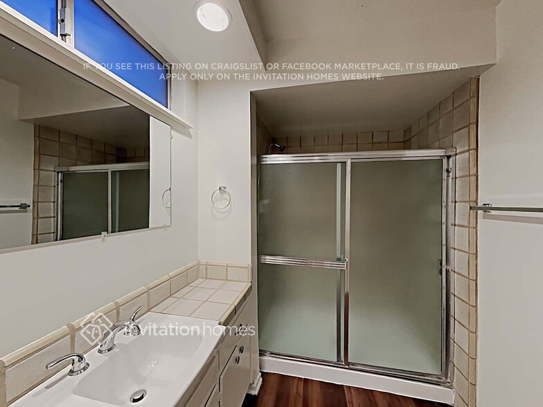 Building Photo - 1089 Camino Flores