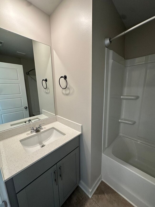 Building Photo - 1730 Frodo Wy