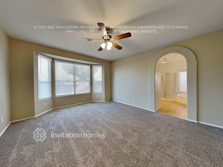 Building Photo - 3519 N 107th Dr