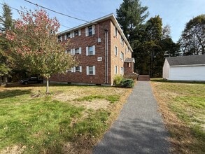 Building Photo - 104.5 Washington St