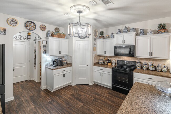 Building Photo - 2054 Sweet Lilac Dr