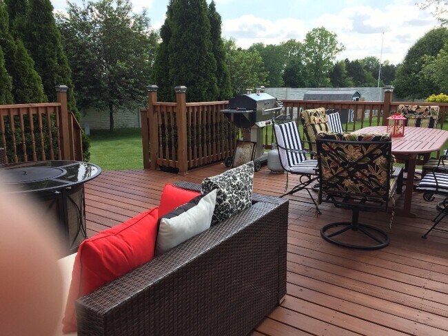 Building Photo - 7563 Bingham Ct