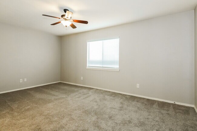 Building Photo - 428 Matterhorn St