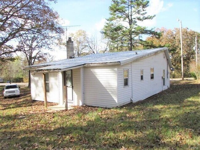 Building Photo - POTOSI - 2 Bedroom Home On 1.1 Acres Close to Town - $599 MONTH / $999 DOWN