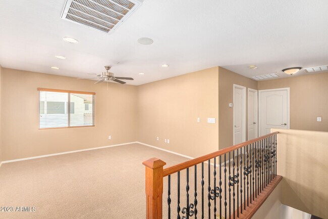Building Photo - 11932 W El Cortez Pl