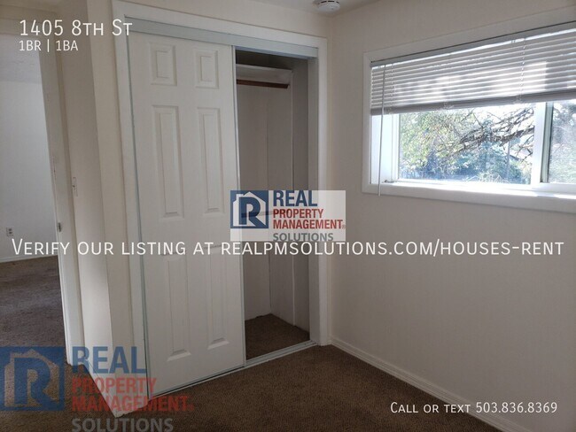 Building Photo - 1405 8th St