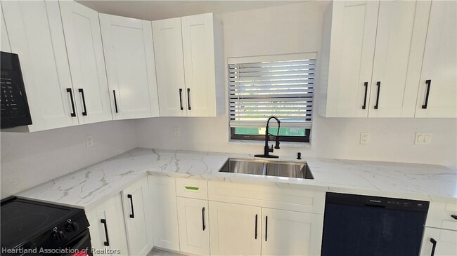 Building Photo - 4720 Trout Ave