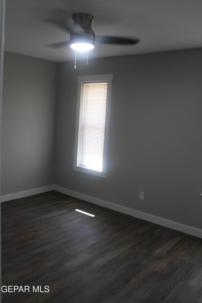 Building Photo - 3133 Fierro Dr