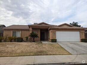 Building Photo - Comfortable Home in East Bakersfield