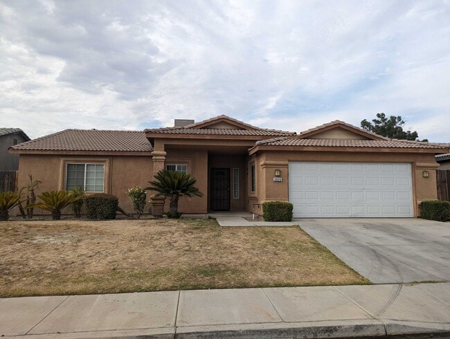 Primary Photo - Comfortable Home in East Bakersfield