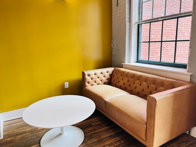 Building Photo - 160 Lafayette St