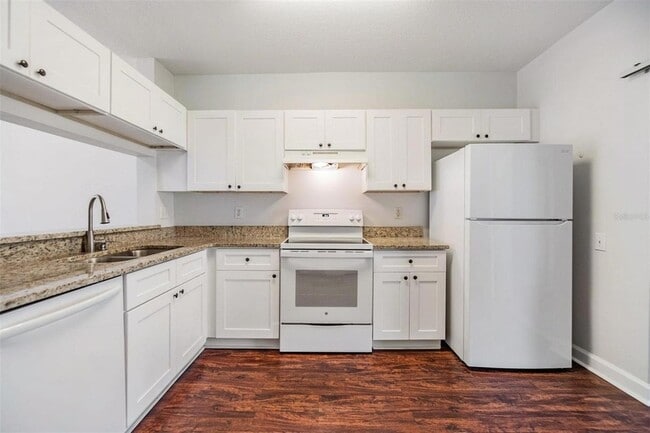 Building Photo - 2248 Lake Woodberry Cir