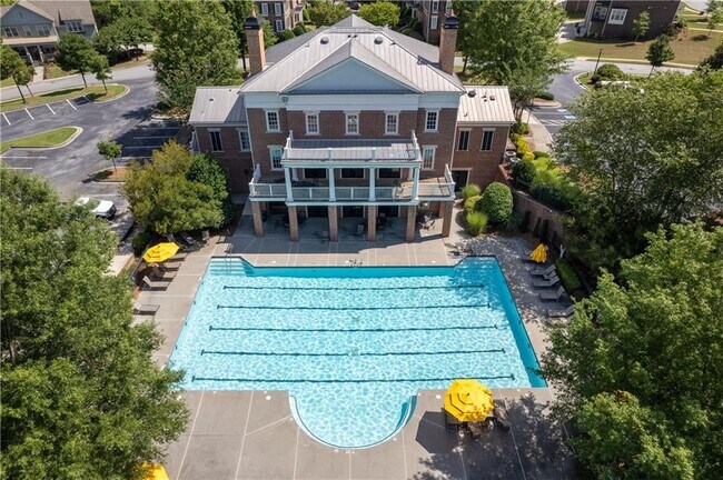 Building Photo - 6440 Century Park Pl SE