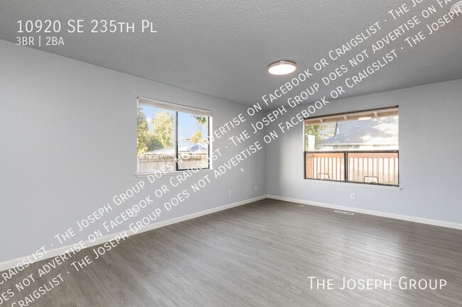 Building Photo - 10920 SE 235th Pl