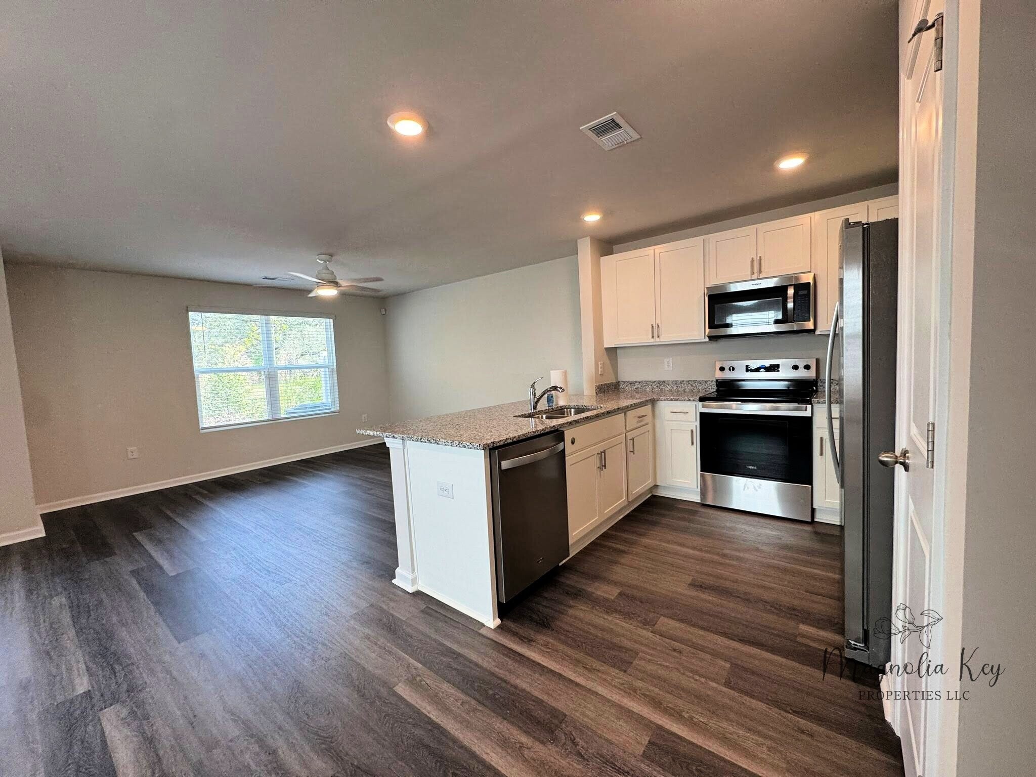 Building Photo - 555 Gemstone Blvd