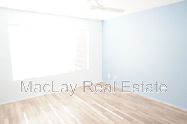 Building Photo - 10115 E Mountain View Rd