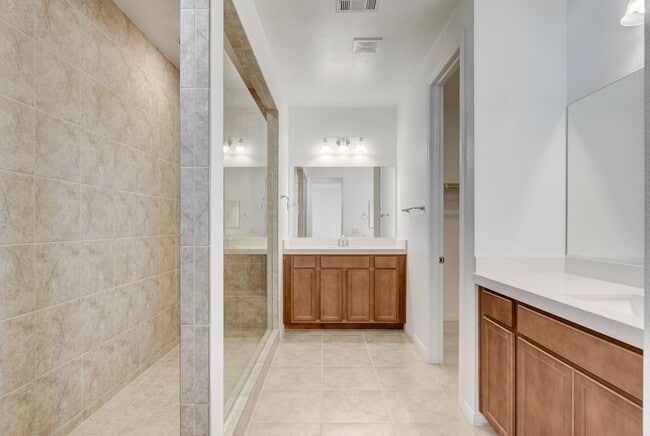 Building Photo - 10276 Thurso Ave