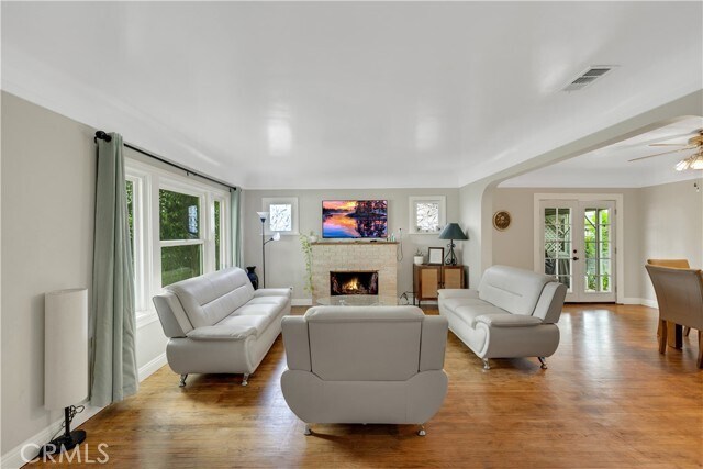 Building Photo - 3501 Del Mar Blvd