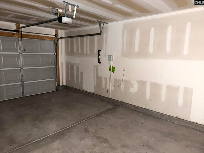 Building Photo - 639 Wooster Dr