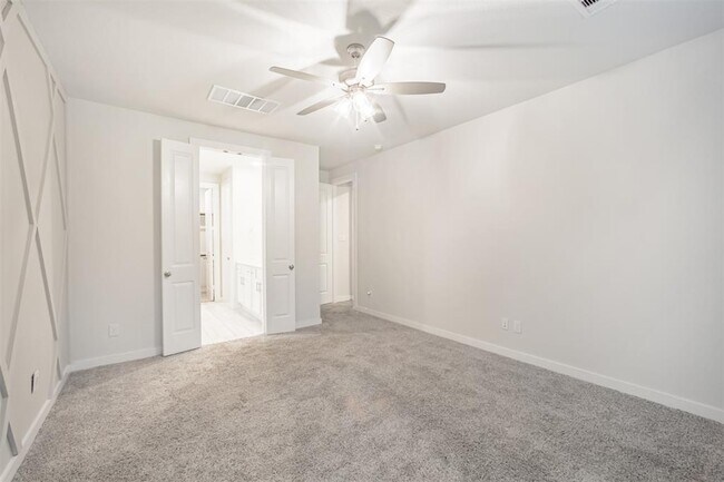 Building Photo - 27028 Hidden Rock Ct