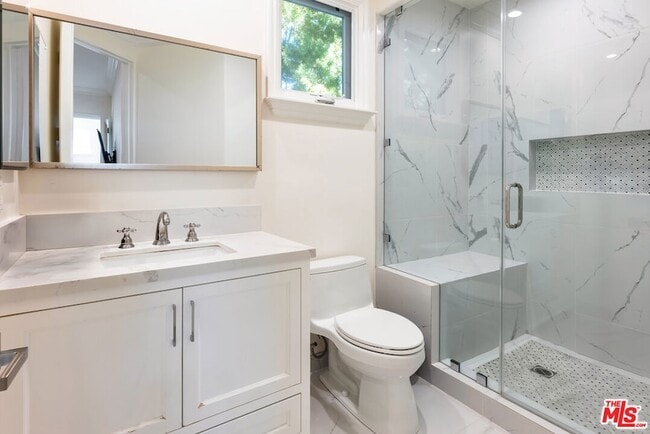 Building Photo - 345 S Saltair Ave