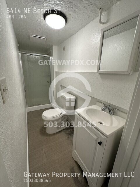Building Photo - 8414 NE Beech St