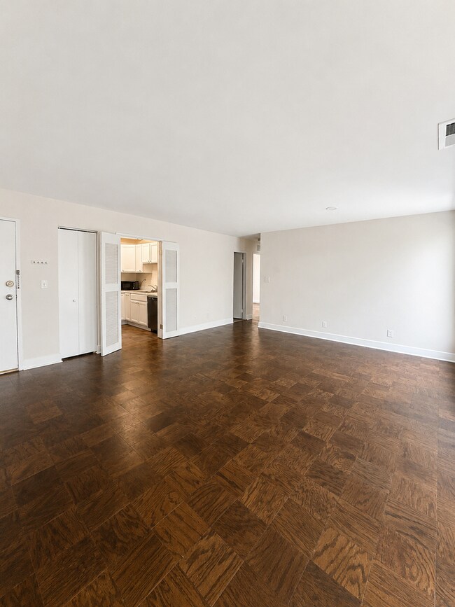 Building Photo - 10850 Green Mountain Cir