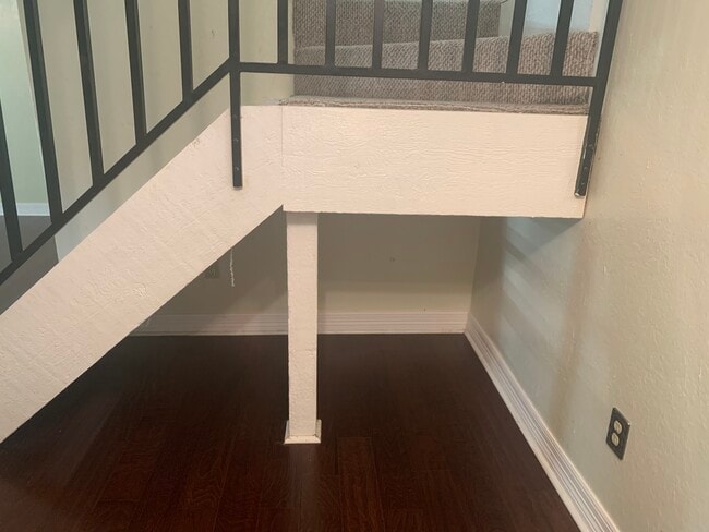 Building Photo - 5454 Financial Plaza