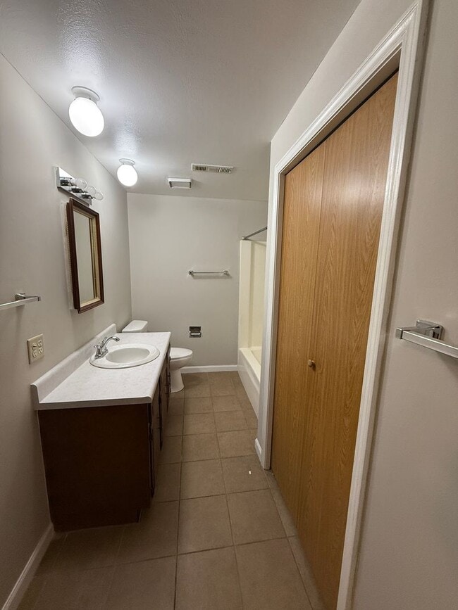 Building Photo - Townhouse For Rent By Capital Property Management