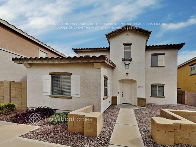 Building Photo - 4648 E Laurel Ave