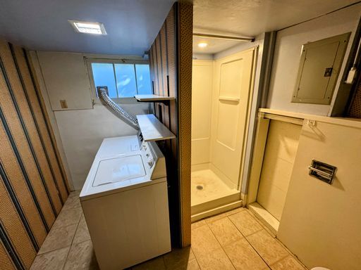 Building Photo - Ready for Move-In! 3 Bed Home $3195