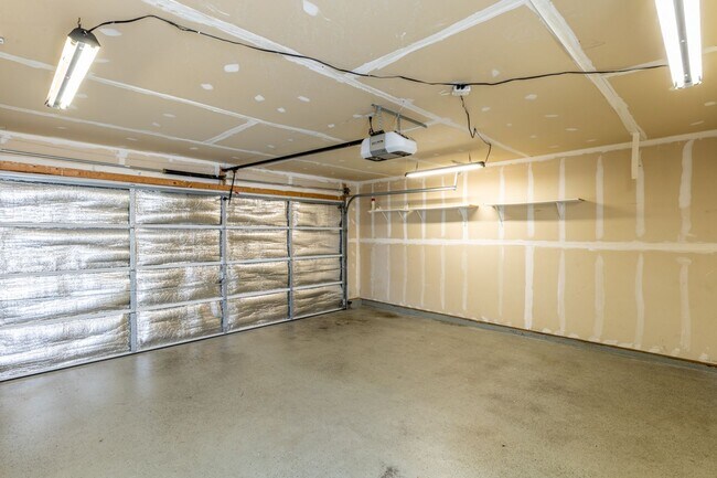Building Photo - 2023 Verona Ct