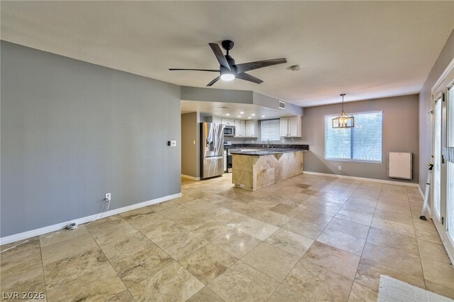 Building Photo - 2078 Waverly Cir
