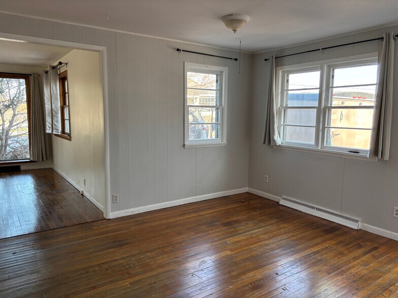 Building Photo - 10500 E Traverse Hwy